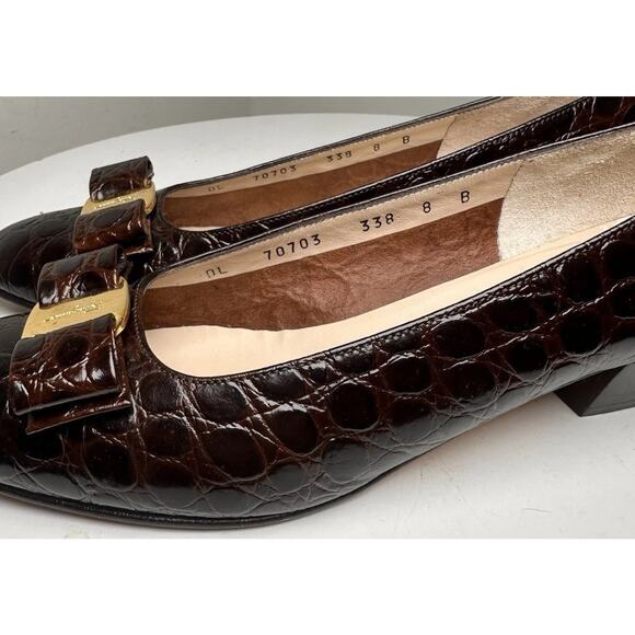 Vtg 90’s Salvatore Ferragamo Brown Calf Croc Leather Gold Bow Vara Shoes Sz 8 B - Picture 12 of 16